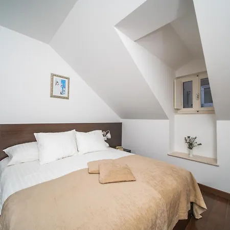 Celenga With Free Offsite Parking * ドゥブロブニク