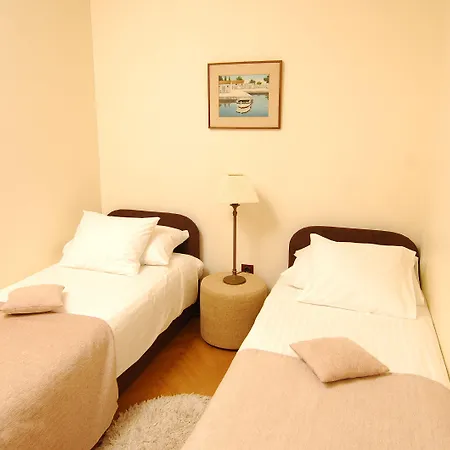 アパート Celenga With Free Offsite Parking *