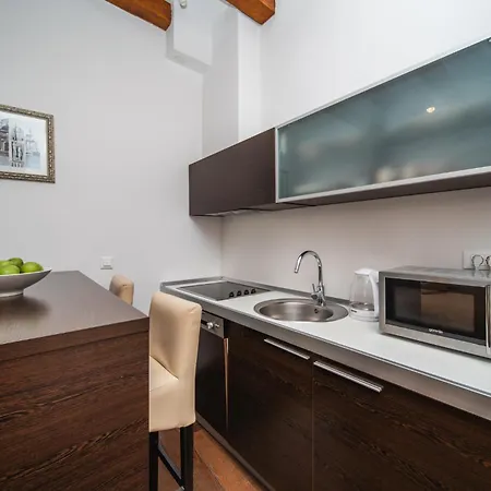 Celenga With Free Offsite Parking Apartman *