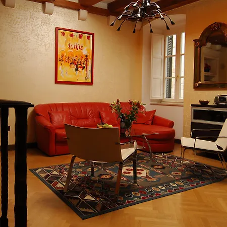 Апартаменты Celenga With Free Offsite Parking