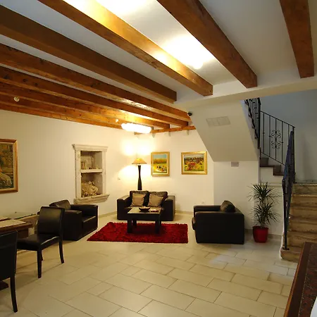 Apartment Celenga With Free Offsite Parking *