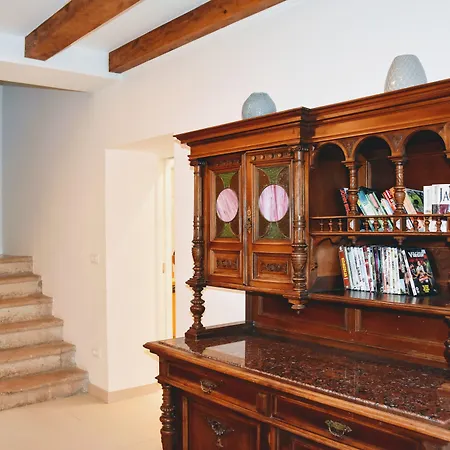 Celenga With Free Offsite Parking