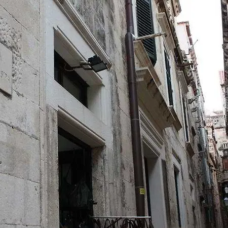 Celenga With Free Offsite Parking * Ragusa