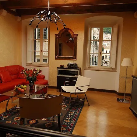Celenga With Free Offsite Parking Apartment