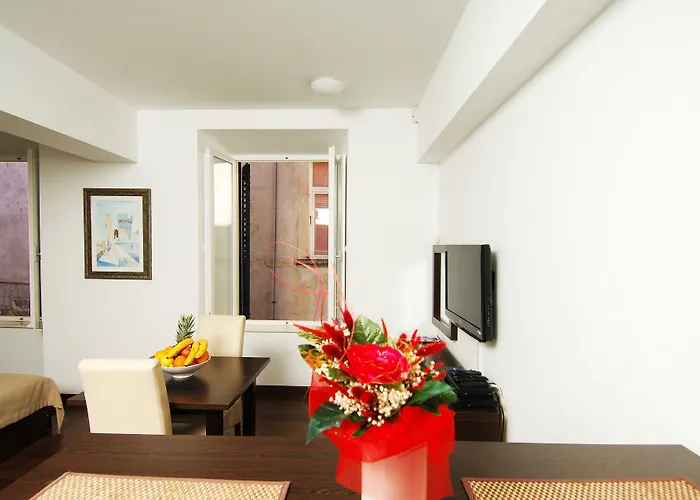 Celenga With Free Offsite Parking