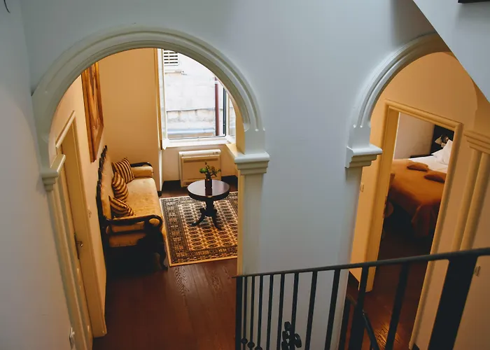 Celenga With Free Offsite Parking *