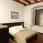 Celenga With Free Offsite Parking Apartman *