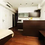 Celenga With Free Offsite Parking Apartman