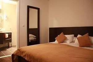 Celenga With Free Offsite Parking *