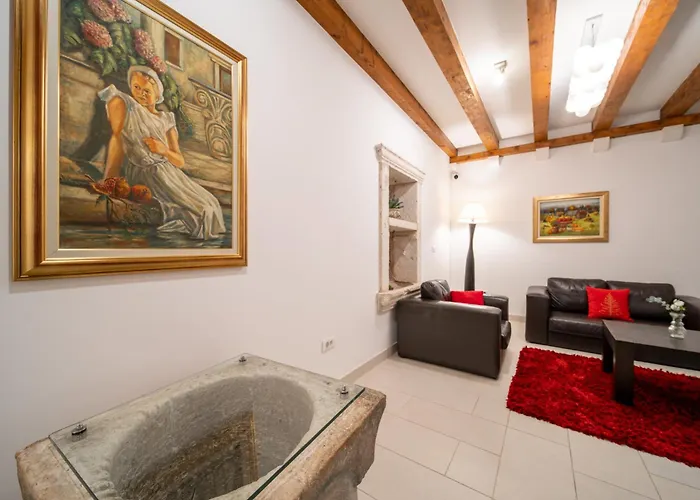 Celenga With Free Offsite Parking