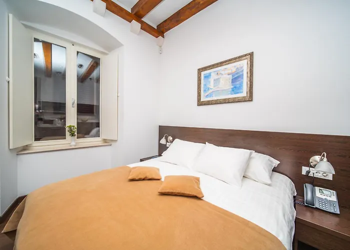 Celenga With Free Offsite Parking Apartman