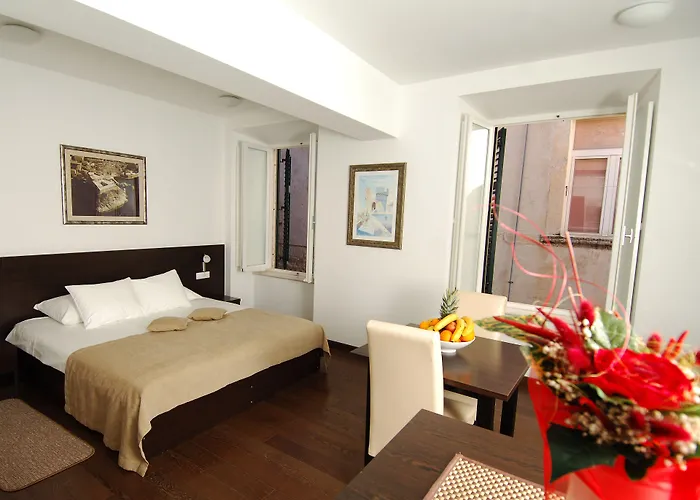 Celenga With Free Offsite Parking Apartman